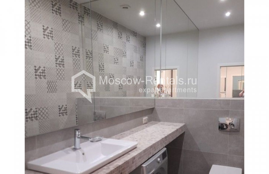 Photo #13 4-room (3 BR) apartment for <a href="http://moscow-rentals.ru/en/articles/long-term-rent" target="_blank">a long-term</a> rent
 in Russia, Moscow, Trubnaya sq, 2