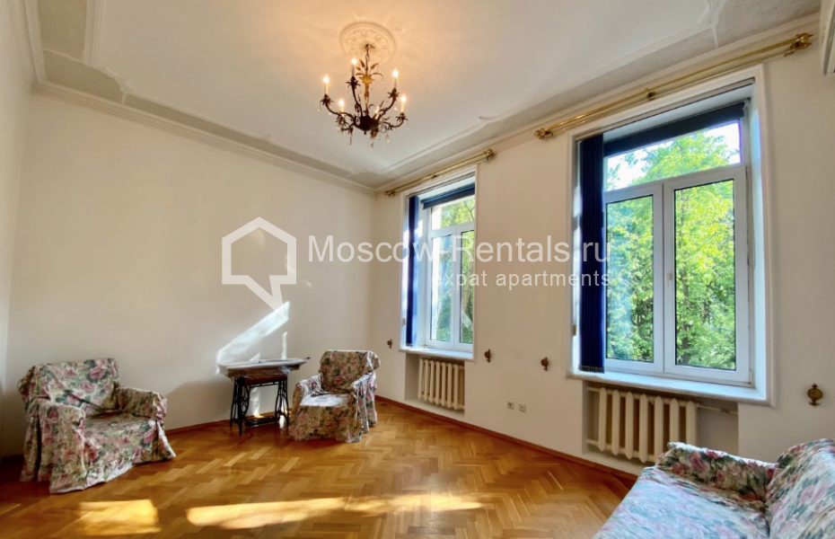 Photo #6 4-room (3 BR) apartment for <a href="http://moscow-rentals.ru/en/articles/long-term-rent" target="_blank">a long-term</a> rent
 in Russia, Moscow, Brusov lane, 6