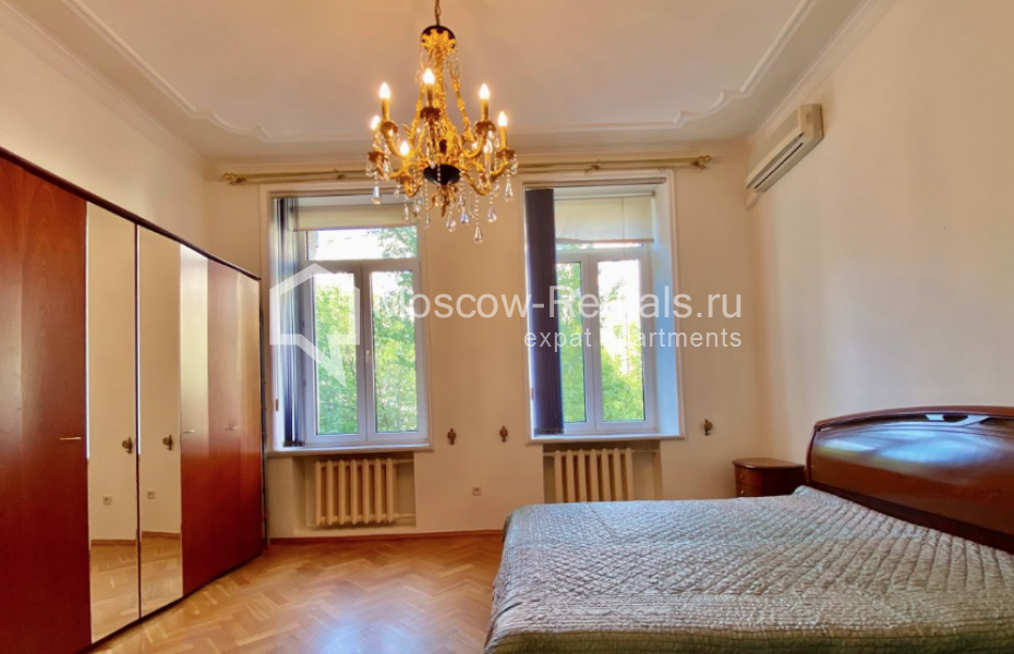 Photo #4 4-room (3 BR) apartment for <a href="http://moscow-rentals.ru/en/articles/long-term-rent" target="_blank">a long-term</a> rent
 in Russia, Moscow, Brusov lane, 6