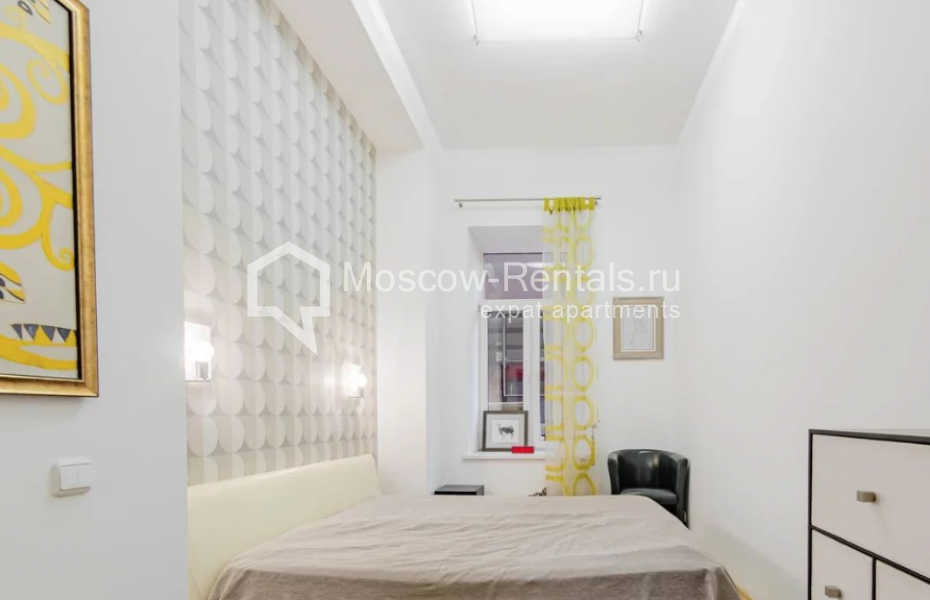 Photo #12 4-room (3 BR) apartment for <a href="http://moscow-rentals.ru/en/articles/long-term-rent" target="_blank">a long-term</a> rent
 in Russia, Moscow, Мерзляковский пер, 13