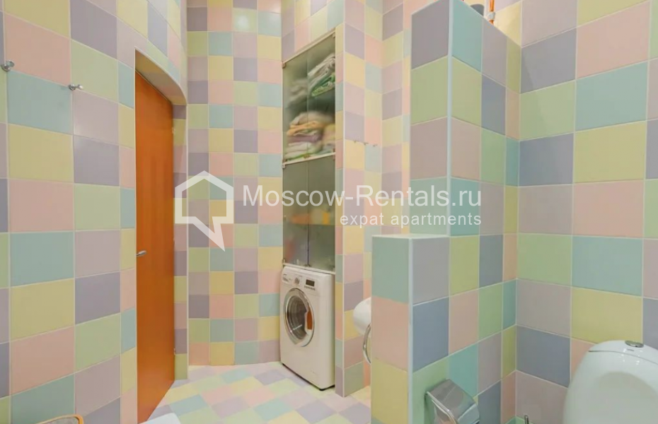 Photo #20 4-room (3 BR) apartment for <a href="http://moscow-rentals.ru/en/articles/long-term-rent" target="_blank">a long-term</a> rent
 in Russia, Moscow, Мерзляковский пер, 13