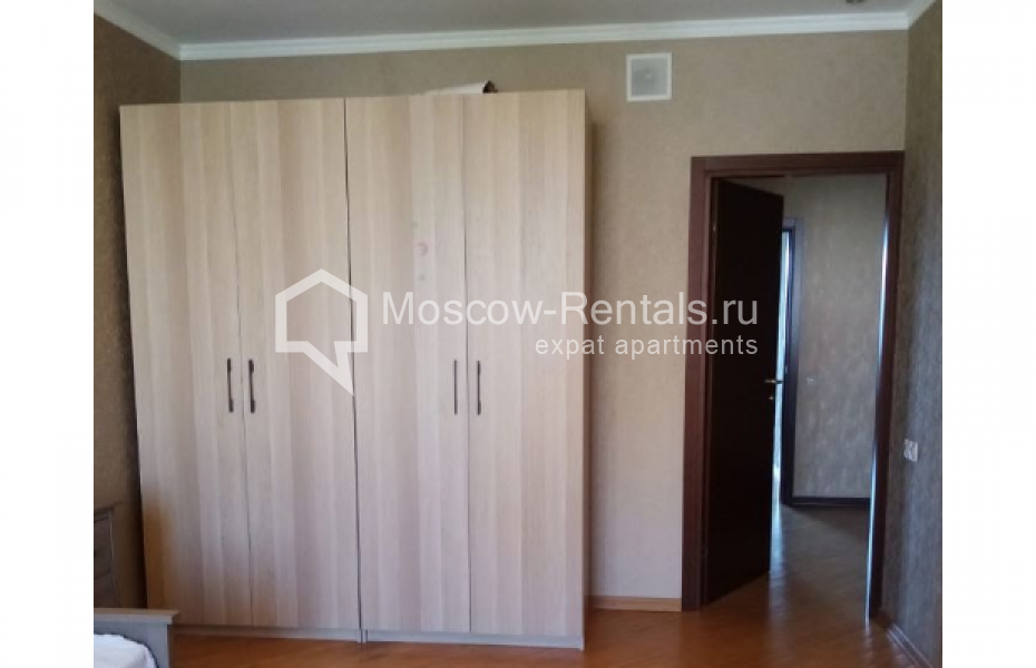 Photo #11 3-room (2 BR) apartment for <a href="http://moscow-rentals.ru/en/articles/long-term-rent" target="_blank">a long-term</a> rent
 in Russia, Moscow, Michurinskyi prosp, 34