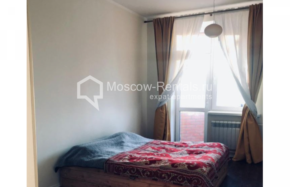 Photo #10 3-room (2 BR) apartment for <a href="http://moscow-rentals.ru/en/articles/long-term-rent" target="_blank">a long-term</a> rent
 in Russia, Moscow, Pyrieva str, 9к3