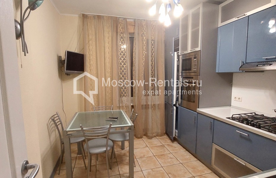 Photo #16 4-room (3 BR) apartment for <a href="http://moscow-rentals.ru/en/articles/long-term-rent" target="_blank">a long-term</a> rent
 in Russia, Moscow, Krupskoi str, 3