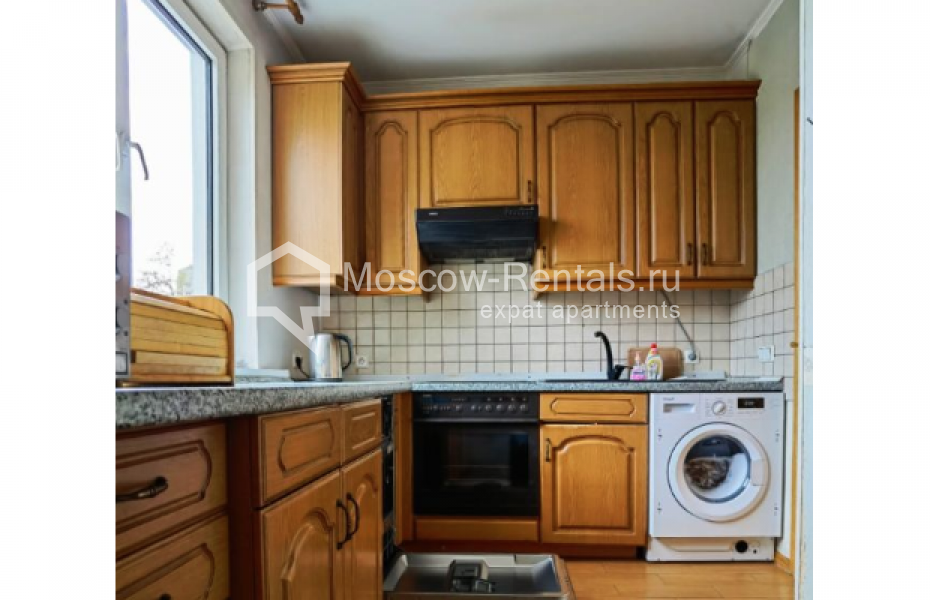 Photo #9 5-room (4 BR) apartment for <a href="http://moscow-rentals.ru/en/articles/long-term-rent" target="_blank">a long-term</a> rent
 in Russia, Moscow, Nametkina str, 9
