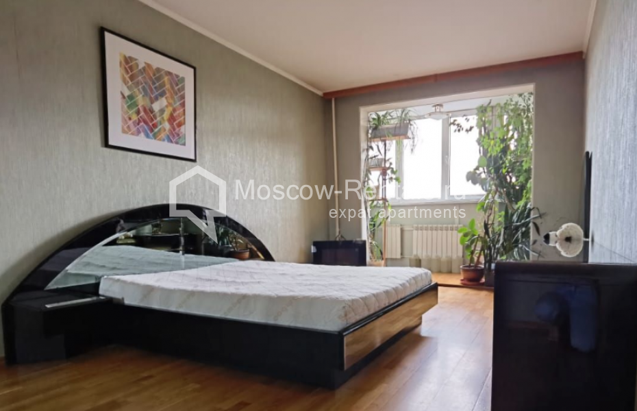 Photo #3 5-room (4 BR) apartment for <a href="http://moscow-rentals.ru/en/articles/long-term-rent" target="_blank">a long-term</a> rent
 in Russia, Moscow, Nametkina str, 9