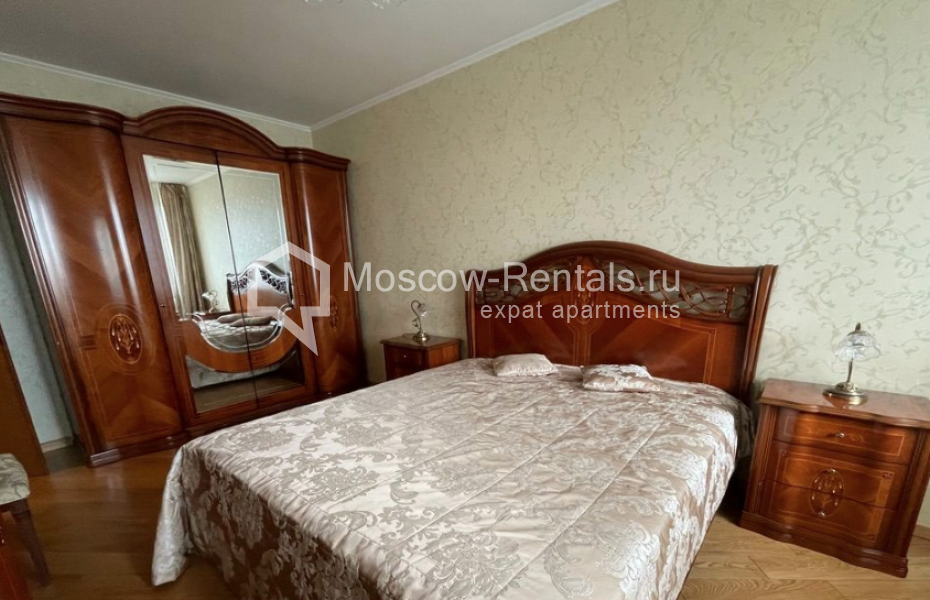 Photo #7 4-room (3 BR) apartment for <a href="http://moscow-rentals.ru/en/articles/long-term-rent" target="_blank">a long-term</a> rent
 in Russia, Moscow, Nametkina str, 9