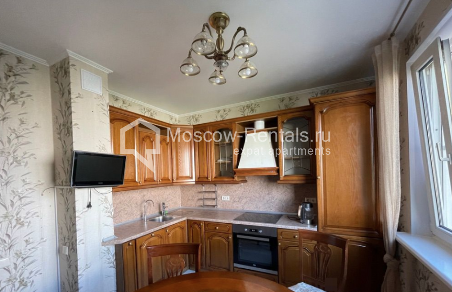 Photo #13 4-room (3 BR) apartment for <a href="http://moscow-rentals.ru/en/articles/long-term-rent" target="_blank">a long-term</a> rent
 in Russia, Moscow, Nametkina str, 9