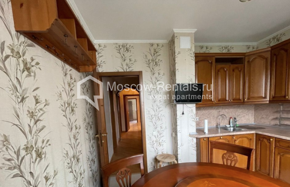 Photo #15 4-room (3 BR) apartment for <a href="http://moscow-rentals.ru/en/articles/long-term-rent" target="_blank">a long-term</a> rent
 in Russia, Moscow, Nametkina str, 9