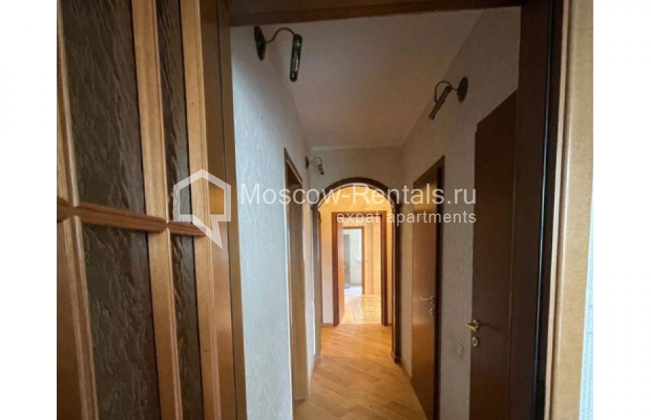 Photo #16 4-room (3 BR) apartment for <a href="http://moscow-rentals.ru/en/articles/long-term-rent" target="_blank">a long-term</a> rent
 in Russia, Moscow, Nametkina str, 9