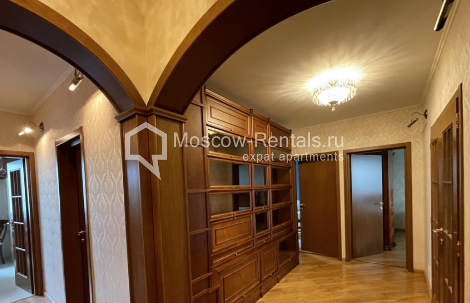 Photo #17 4-room (3 BR) apartment for <a href="http://moscow-rentals.ru/en/articles/long-term-rent" target="_blank">a long-term</a> rent
 in Russia, Moscow, Nametkina str, 9