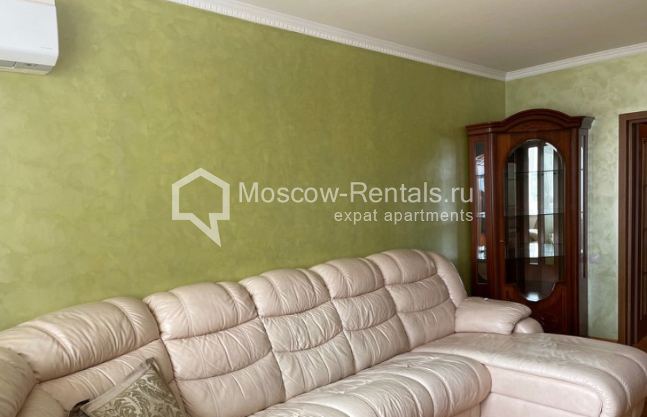 Photo #2 4-room (3 BR) apartment for <a href="http://moscow-rentals.ru/en/articles/long-term-rent" target="_blank">a long-term</a> rent
 in Russia, Moscow, Nametkina str, 9