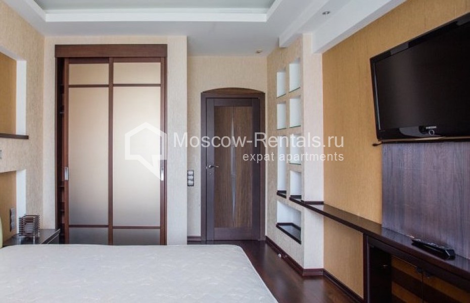 Photo #8 3-room (2 BR) apartment for <a href="http://moscow-rentals.ru/en/articles/long-term-rent" target="_blank">a long-term</a> rent
 in Russia, Moscow, Garibaldy str, 36