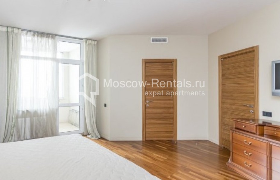Photo #3 3-room (2 BR) apartment for <a href="http://moscow-rentals.ru/en/articles/long-term-rent" target="_blank">a long-term</a> rent
 in Russia, Moscow, Shabolovka str,10к1