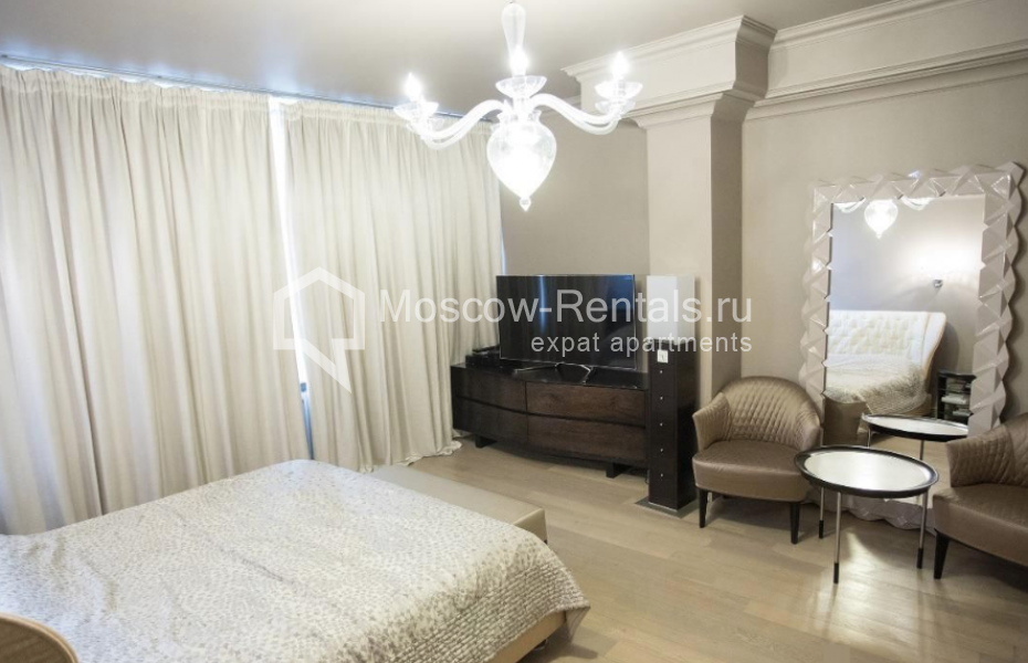 Photo #8 3-room (2 BR) apartment for <a href="http://moscow-rentals.ru/en/articles/long-term-rent" target="_blank">a long-term</a> rent
 in Russia, Moscow, Vorontsovskie prudy, 3
