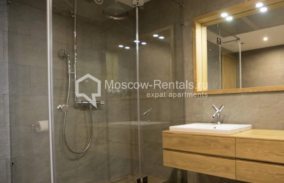 Photo #12 3-room (2 BR) apartment for <a href="http://moscow-rentals.ru/en/articles/long-term-rent" target="_blank">a long-term</a> rent
 in Russia, Moscow, Vorontsovskie prudy, 3