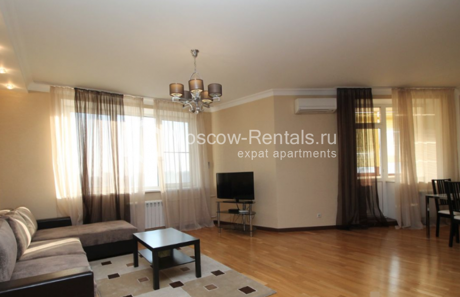 Photo #2 3-room (2 BR) apartment for <a href="http://moscow-rentals.ru/en/articles/long-term-rent" target="_blank">a long-term</a> rent
 in Russia, Moscow, Udaltsova str, 73