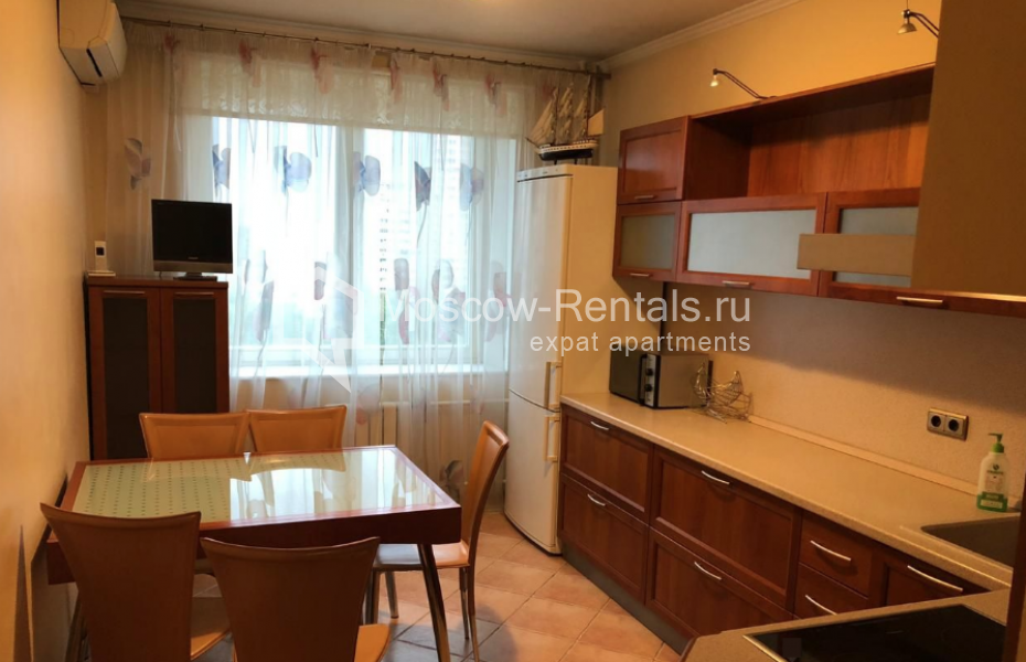 Photo #3 3-room (2 BR) apartment for <a href="http://moscow-rentals.ru/en/articles/long-term-rent" target="_blank">a long-term</a> rent
 in Russia, Moscow, Udaltsova str, 7К2