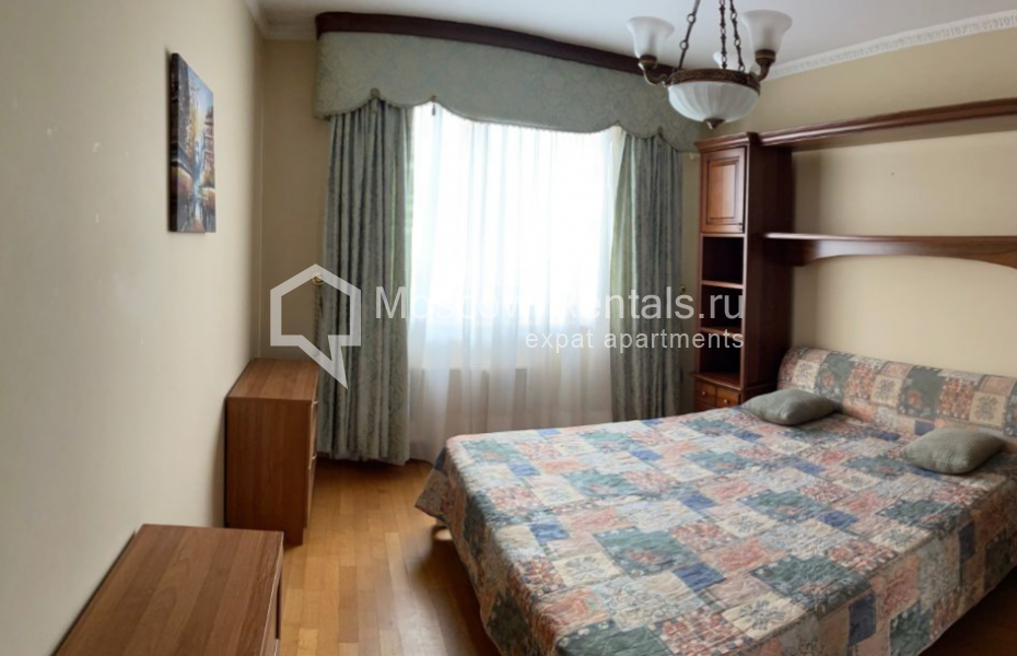 Photo #13 4-room (3 BR) apartment for <a href="http://moscow-rentals.ru/en/articles/long-term-rent" target="_blank">a long-term</a> rent
 in Russia, Moscow, Michurinskyi prosp, 29К3