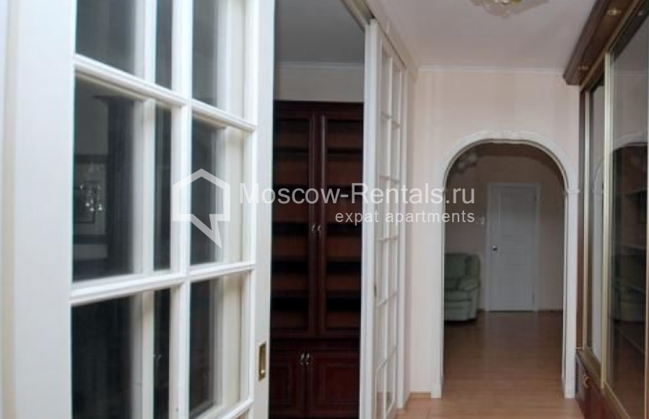 Photo #3 4-room (3 BR) apartment for <a href="http://moscow-rentals.ru/en/articles/long-term-rent" target="_blank">a long-term</a> rent
 in Russia, Moscow, Michurinskyi prosp, 19К3