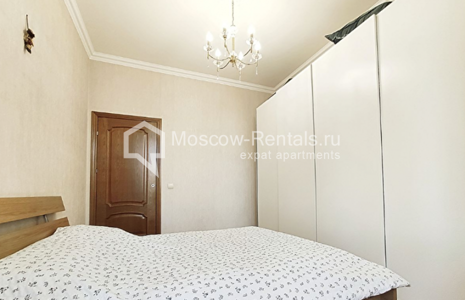 Photo #5 4-room (3 BR) apartment for <a href="http://moscow-rentals.ru/en/articles/long-term-rent" target="_blank">a long-term</a> rent
 in Russia, Moscow, New Arbat str, 23