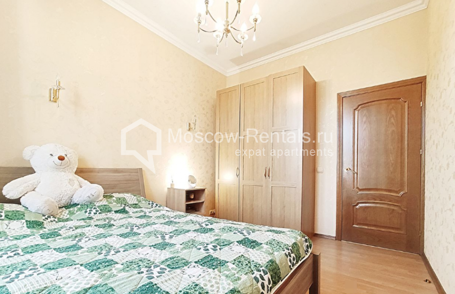 Photo #7 4-room (3 BR) apartment for <a href="http://moscow-rentals.ru/en/articles/long-term-rent" target="_blank">a long-term</a> rent
 in Russia, Moscow, New Arbat str, 23