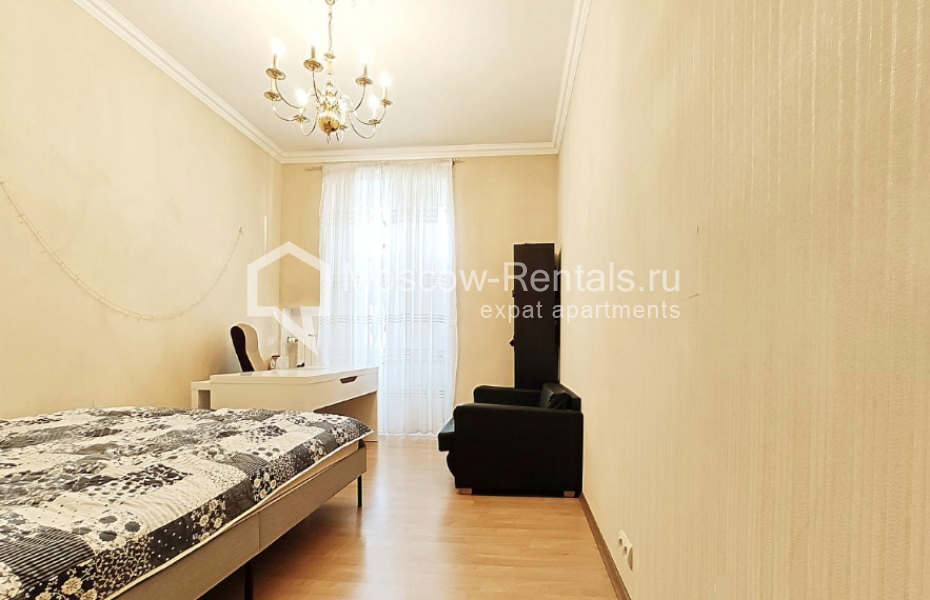 Photo #8 4-room (3 BR) apartment for <a href="http://moscow-rentals.ru/en/articles/long-term-rent" target="_blank">a long-term</a> rent
 in Russia, Moscow, New Arbat str, 23