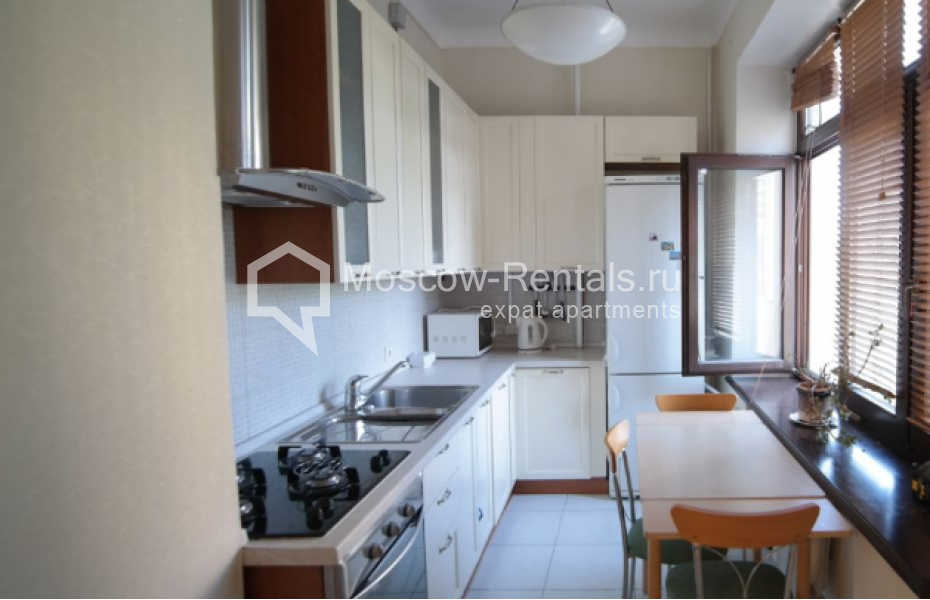 Photo #5 4-room (3 BR) apartment for <a href="http://moscow-rentals.ru/en/articles/long-term-rent" target="_blank">a long-term</a> rent
 in Russia, Moscow, Lesnaya str, 8/12