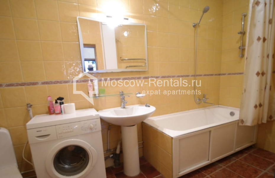 Photo #11 4-room (3 BR) apartment for <a href="http://moscow-rentals.ru/en/articles/long-term-rent" target="_blank">a long-term</a> rent
 in Russia, Moscow, Lesnaya str, 8/12