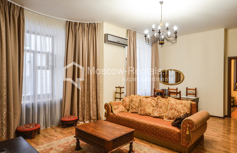 Photo #3 3-room (2 BR) apartment for <a href="http://moscow-rentals.ru/en/articles/long-term-rent" target="_blank">a long-term</a> rent
 in Russia, Moscow, Zvonarskyi lane, 1