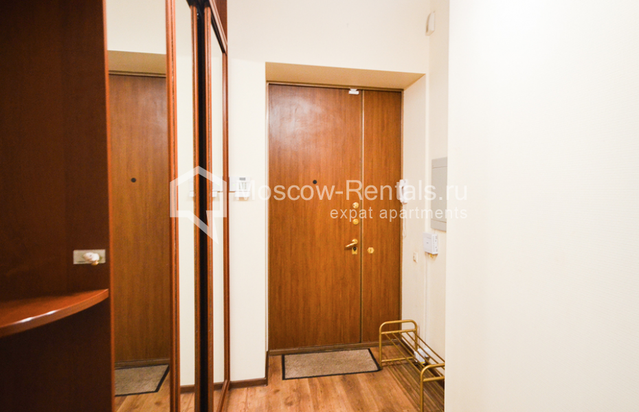 Photo #16 3-room (2 BR) apartment for <a href="http://moscow-rentals.ru/en/articles/long-term-rent" target="_blank">a long-term</a> rent
 in Russia, Moscow, Zvonarskyi lane, 1