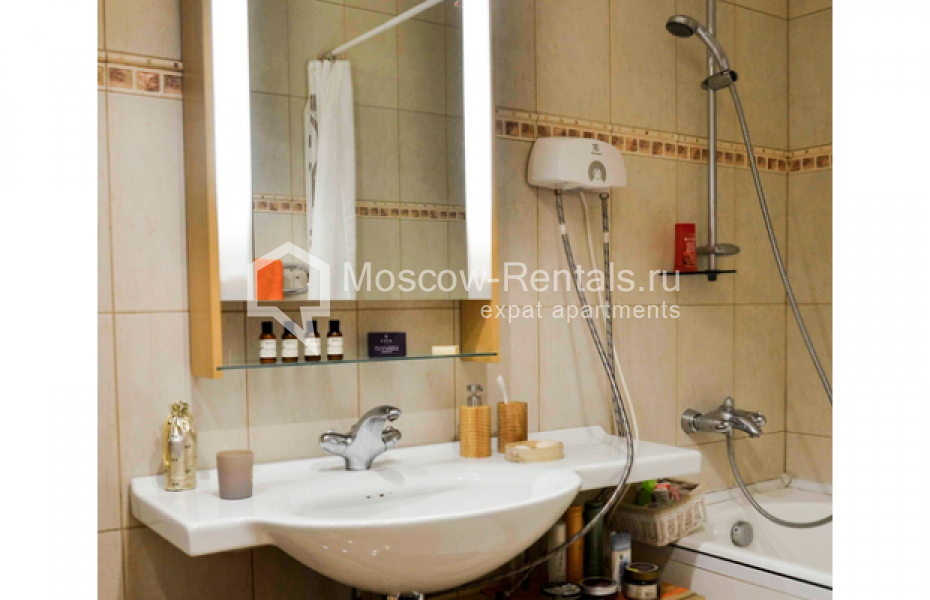 Photo #12 3-room (2 BR) apartment for <a href="http://moscow-rentals.ru/en/articles/long-term-rent" target="_blank">a long-term</a> rent
 in Russia, Moscow, Zvonarskyi lane, 1