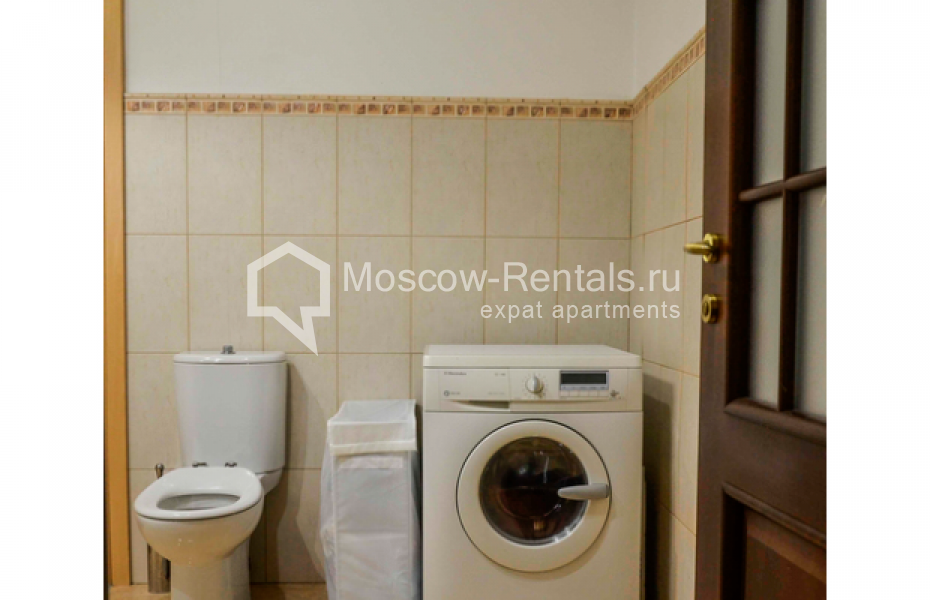 Photo #14 3-room (2 BR) apartment for <a href="http://moscow-rentals.ru/en/articles/long-term-rent" target="_blank">a long-term</a> rent
 in Russia, Moscow, Zvonarskyi lane, 1