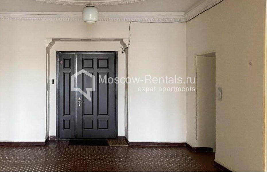 Photo #18 4-room (3 BR) apartment for <a href="http://moscow-rentals.ru/en/articles/long-term-rent" target="_blank">a long-term</a> rent
 in Russia, Moscow, Smolenskaya emb, 5/13