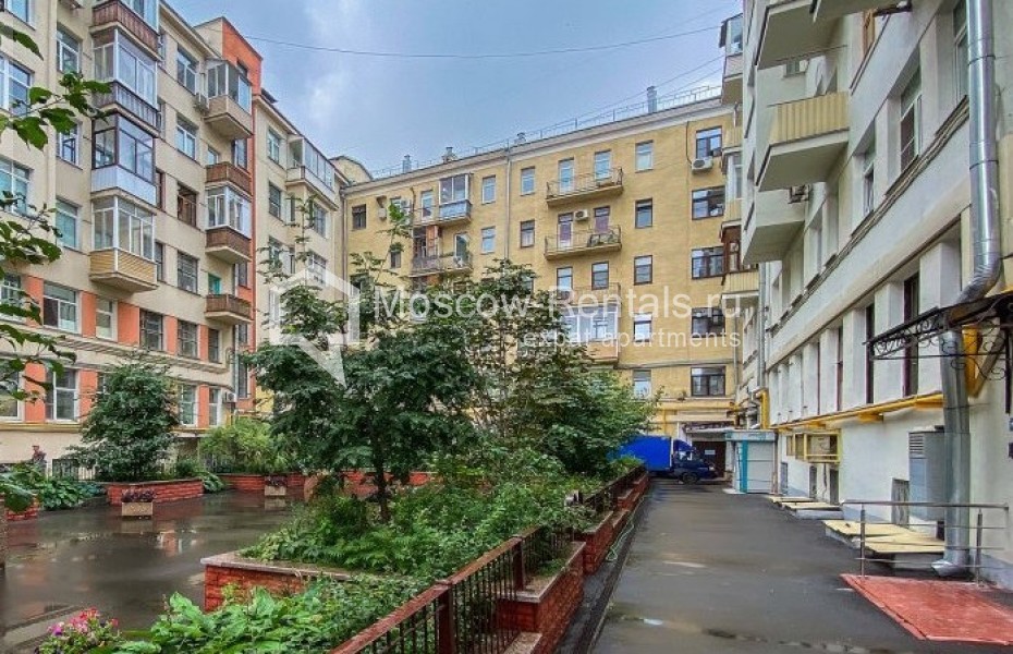 Photo #17 3-room (2 BR) apartment for <a href="http://moscow-rentals.ru/en/articles/long-term-rent" target="_blank">a long-term</a> rent
 in Russia, Moscow, Tverskaya str, 6С3