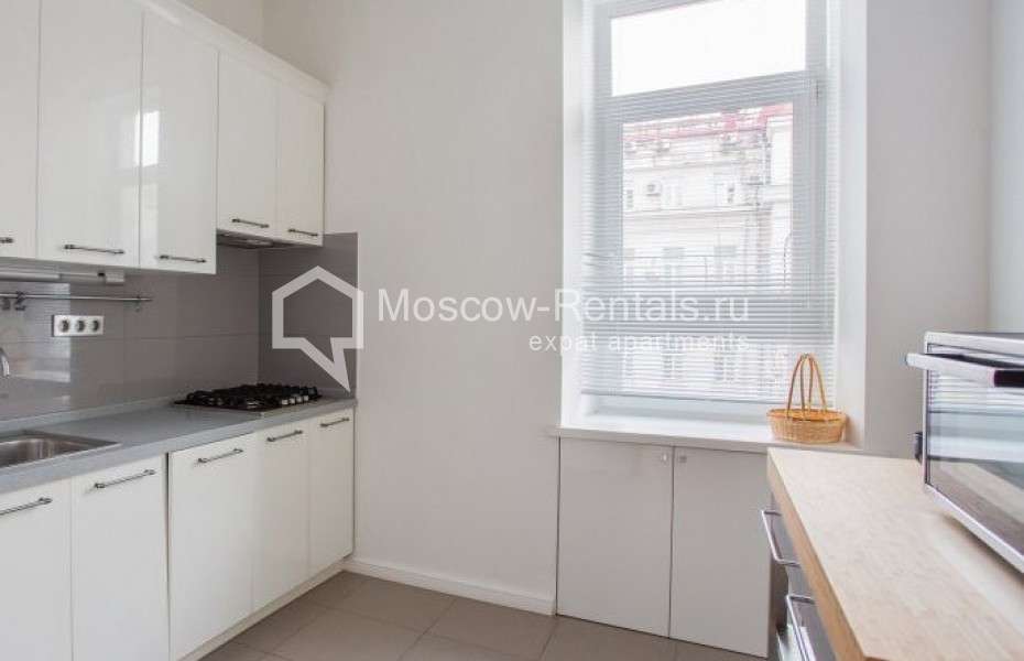Photo #6 3-room (2 BR) apartment for <a href="http://moscow-rentals.ru/en/articles/long-term-rent" target="_blank">a long-term</a> rent
 in Russia, Moscow, Tverskaya str, 6С3