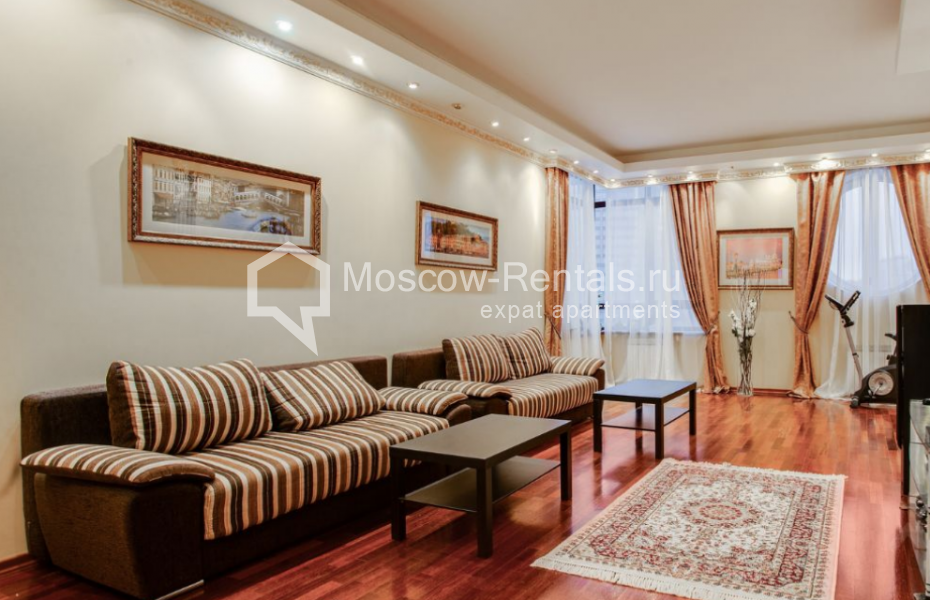 Photo #1 3-room (2 BR) apartment for <a href="http://moscow-rentals.ru/en/articles/long-term-rent" target="_blank">a long-term</a> rent
 in Russia, Moscow, Minskaya str, 1Гк1
