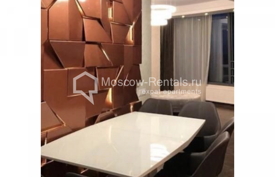 Photo #7 4-room (3 BR) apartment for <a href="http://moscow-rentals.ru/en/articles/long-term-rent" target="_blank">a long-term</a> rent
 in Russia, Moscow, Mosfilmovskaya str, 74Б