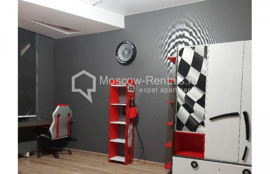 Photo #10 4-room (3 BR) apartment for <a href="http://moscow-rentals.ru/en/articles/long-term-rent" target="_blank">a long-term</a> rent
 in Russia, Moscow, Mosfilmovskaya str, 74Б