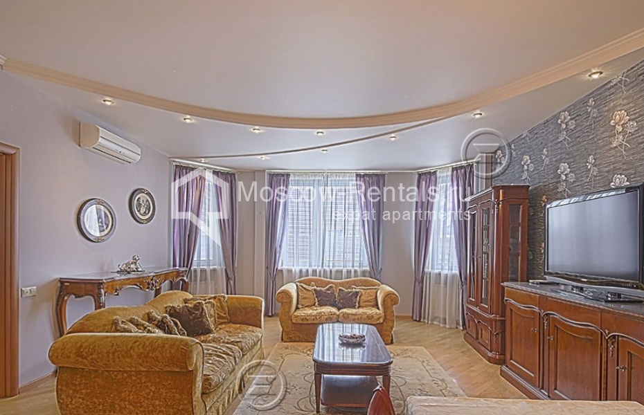 Photo #4 3-room (2 BR) apartment for <a href="http://moscow-rentals.ru/en/articles/long-term-rent" target="_blank">a long-term</a> rent
 in Russia, Moscow, Universitetskyi prosp, 16