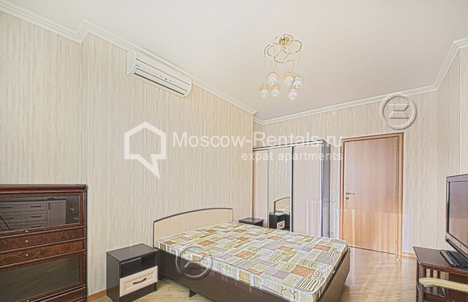 Photo #14 3-room (2 BR) apartment for <a href="http://moscow-rentals.ru/en/articles/long-term-rent" target="_blank">a long-term</a> rent
 in Russia, Moscow, Universitetskyi prosp, 16