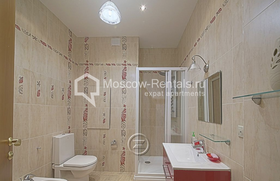 Photo #17 3-room (2 BR) apartment for <a href="http://moscow-rentals.ru/en/articles/long-term-rent" target="_blank">a long-term</a> rent
 in Russia, Moscow, Universitetskyi prosp, 16