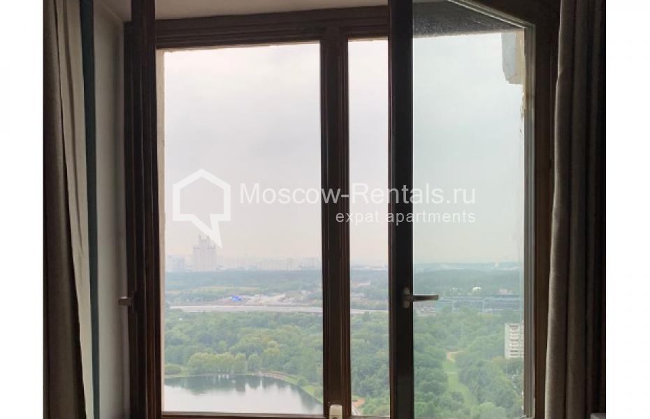 Photo #18 3-room (2 BR) apartment for <a href="http://moscow-rentals.ru/en/articles/long-term-rent" target="_blank">a long-term</a> rent
 in Russia, Moscow, Ulofa Palme str, 1