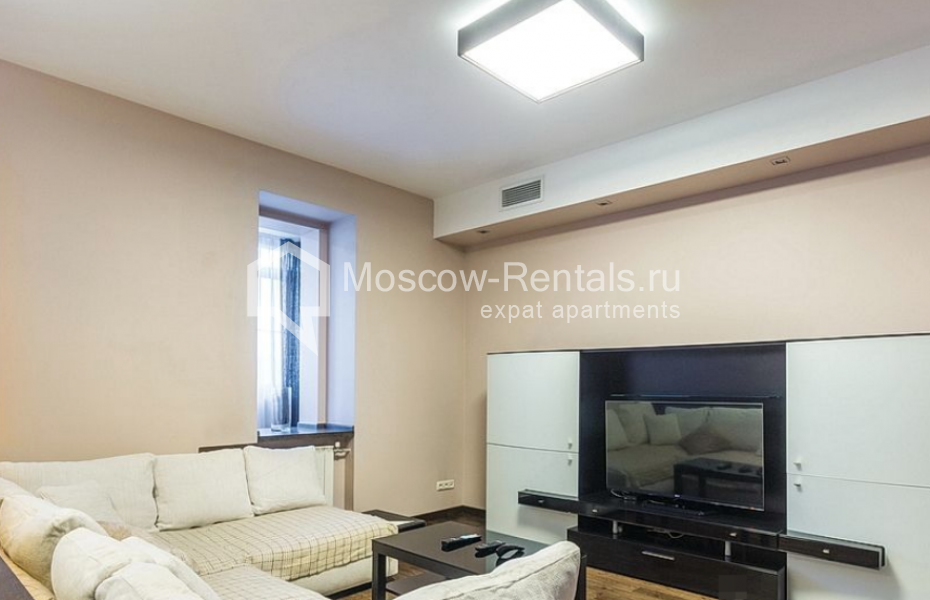 Photo #3 3-room (2 BR) apartment for <a href="http://moscow-rentals.ru/en/articles/long-term-rent" target="_blank">a long-term</a> rent
 in Russia, Moscow, Michurinskyi prosp, 6К1