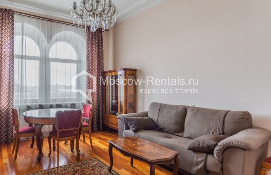 Photo #4 3-room (2 BR) apartment for <a href="http://moscow-rentals.ru/en/articles/long-term-rent" target="_blank">a long-term</a> rent
 in Russia, Moscow, Tverkskaya str, 9