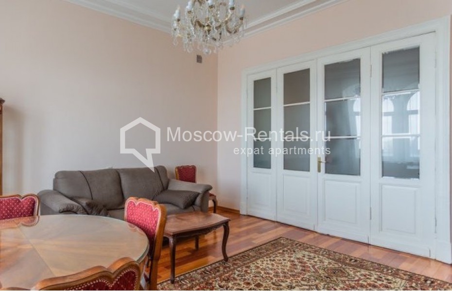 Photo #5 3-room (2 BR) apartment for <a href="http://moscow-rentals.ru/en/articles/long-term-rent" target="_blank">a long-term</a> rent
 in Russia, Moscow, Tverkskaya str, 9