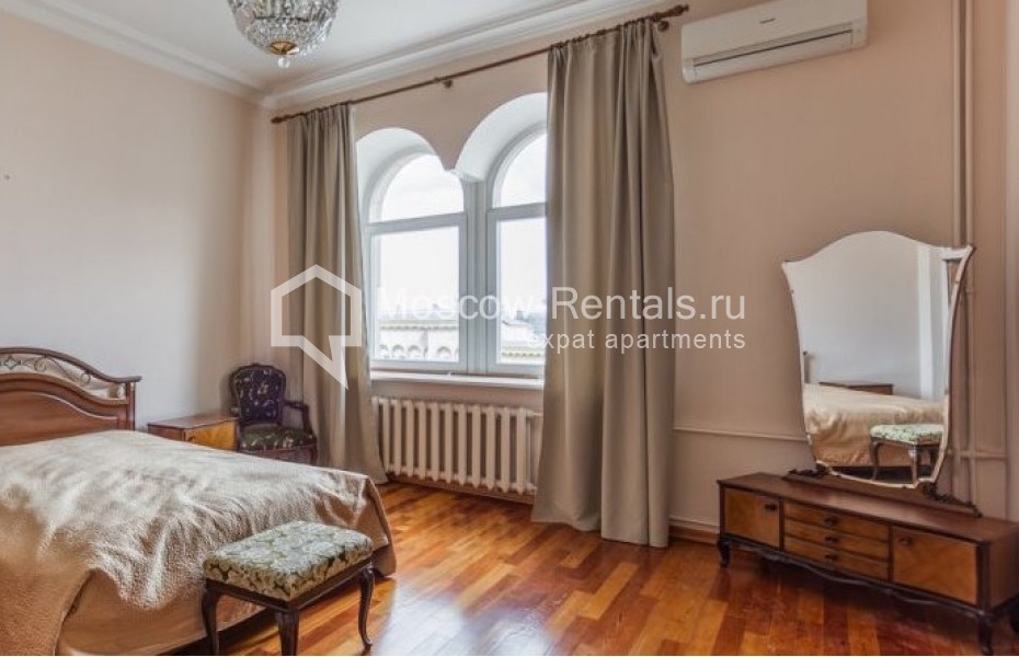 Photo #10 3-room (2 BR) apartment for <a href="http://moscow-rentals.ru/en/articles/long-term-rent" target="_blank">a long-term</a> rent
 in Russia, Moscow, Tverkskaya str, 9