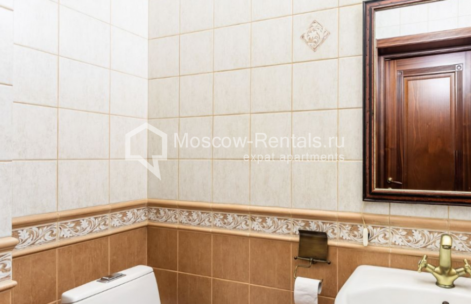 Photo #12 3-room (2 BR) apartment for <a href="http://moscow-rentals.ru/en/articles/long-term-rent" target="_blank">a long-term</a> rent
 in Russia, Moscow, Tverskaya str, 28к1