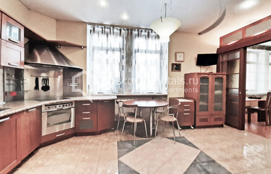 Photo #18 3-room (2 BR) apartment for <a href="http://moscow-rentals.ru/en/articles/long-term-rent" target="_blank">a long-term</a> rent
 in Russia, Moscow, Tverskaya str, 28к2