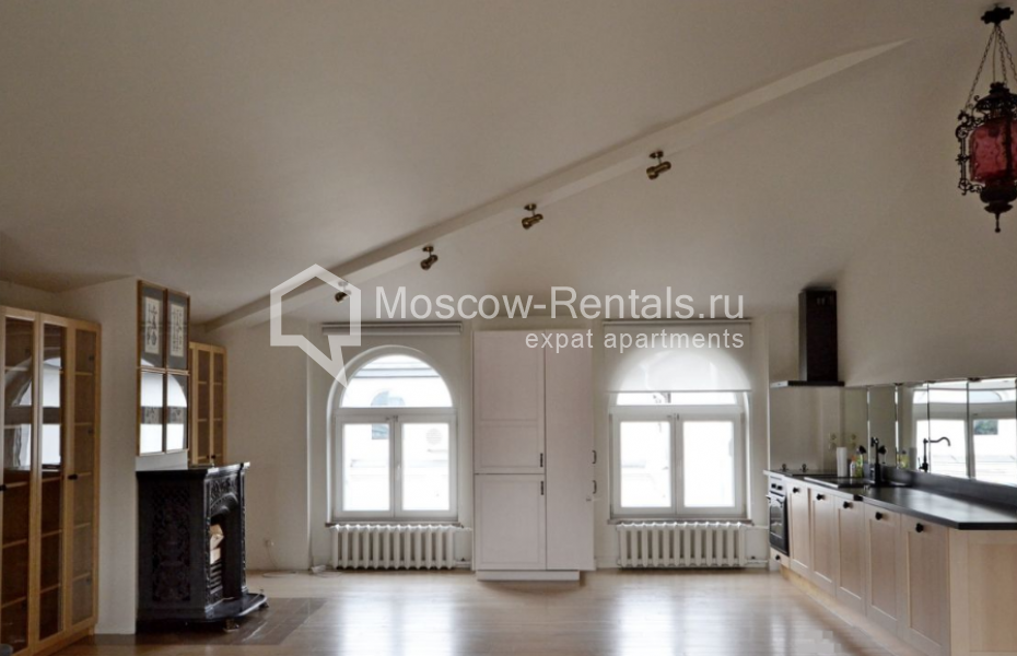 Photo #4 3-room (2 BR) apartment for <a href="http://moscow-rentals.ru/en/articles/long-term-rent" target="_blank">a long-term</a> rent
 in Russia, Moscow, Tverskoi blv, 9